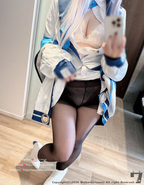 blonde deepthroat onlyfans exclusive photo