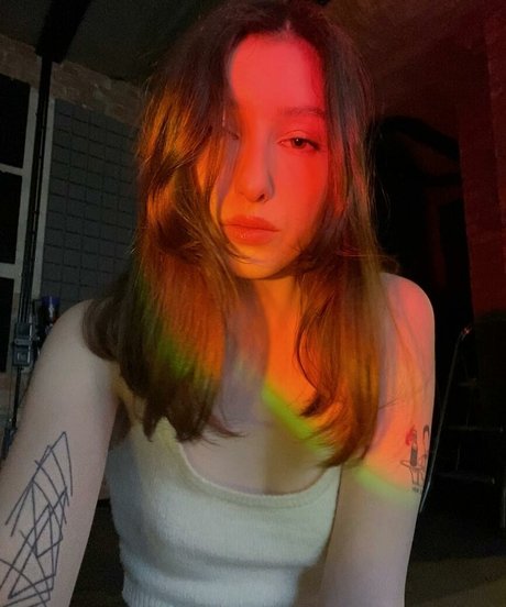 Aloona Larionova model high quality pictures