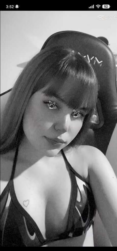 Larissinharp adult actress galleries