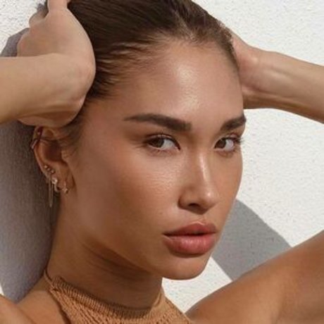 Jocelyn Chew sexy model gallery