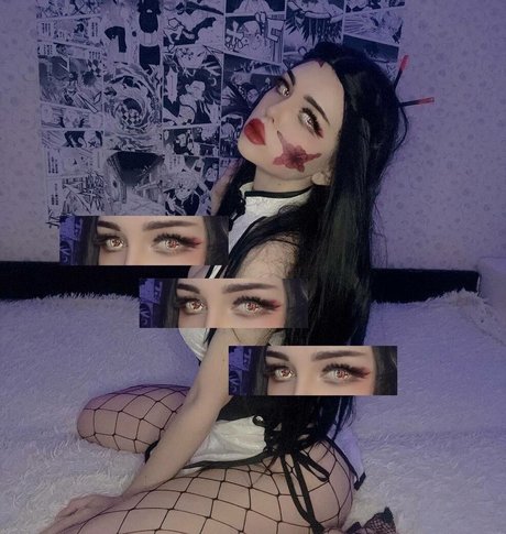 Lyraleiq pornstar xxx pic