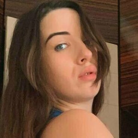 babe nude onlyfans pornographic pic