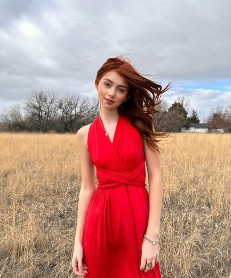 Sicily Rose best star images