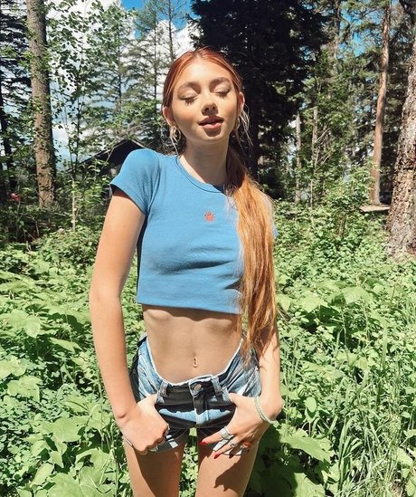 Sicily Rose high quality star photos