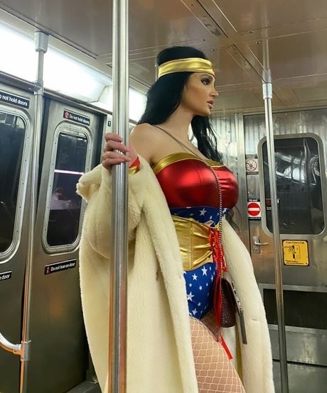 cum on glasses onlyfans nudes image