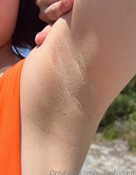 erikasvenusaur sexy star pic