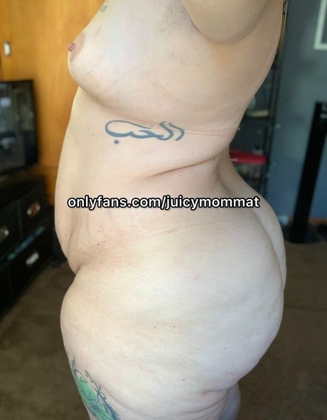 JuicymommaT perfect pornstar photo