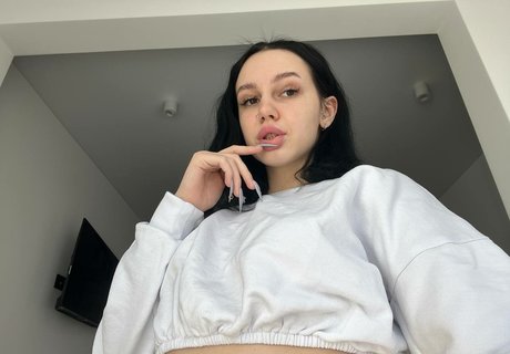 adelebee pornstar sex img