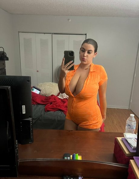 maddiexofree porn actress gallery