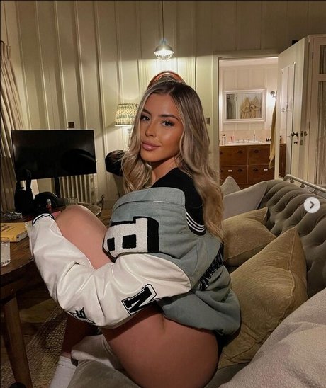 Sian Owen erotic star gallery