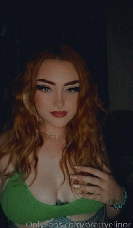 brattyelinor perfect model photo