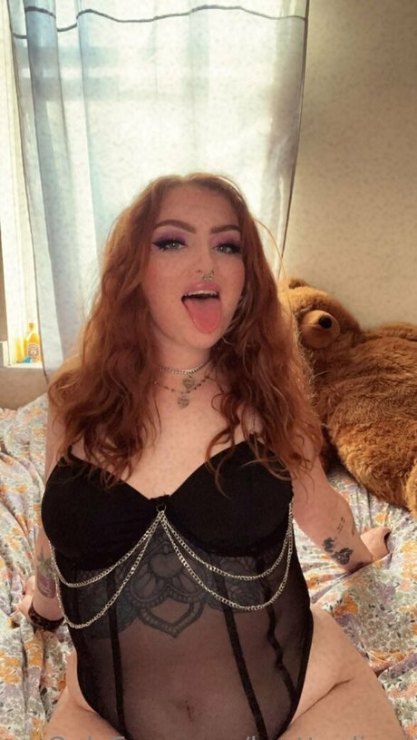 brattyelinor model adult img