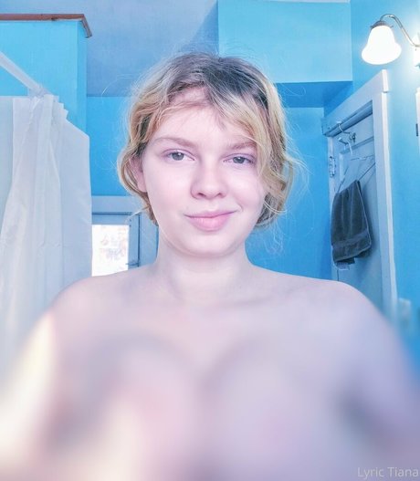 lyrictiana xxx pornstar photos