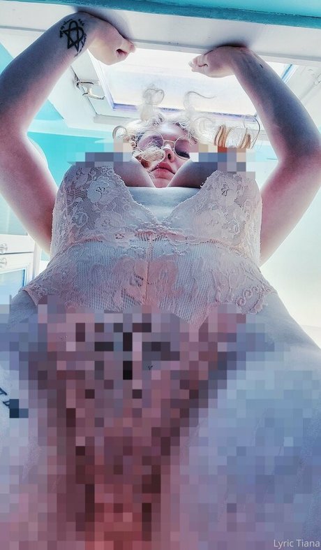 lyrictiana hd star images