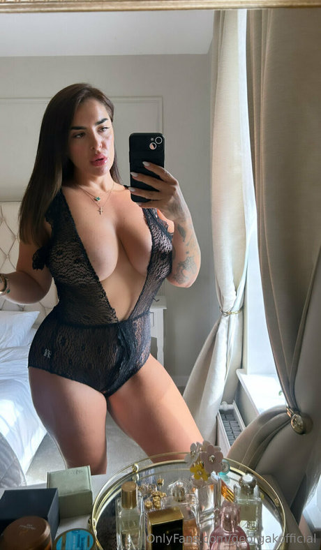 GeorgaKofficial porn model gallery