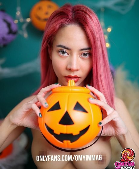 Jiraporn Ngamthuan naked star pics