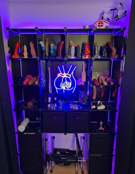 pantyhose milf onlyfans top image