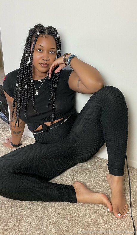 missmcqueenxx pornstar perfect images