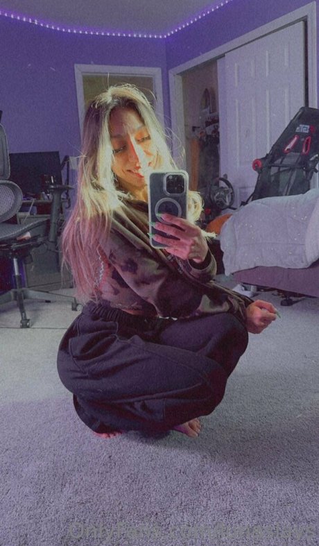 female popular onlyfans exclusive galleries