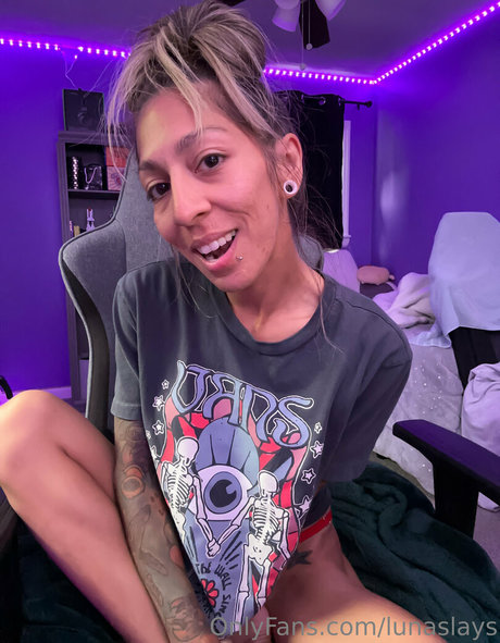 shemale cumshot onlyfans pornographic pics