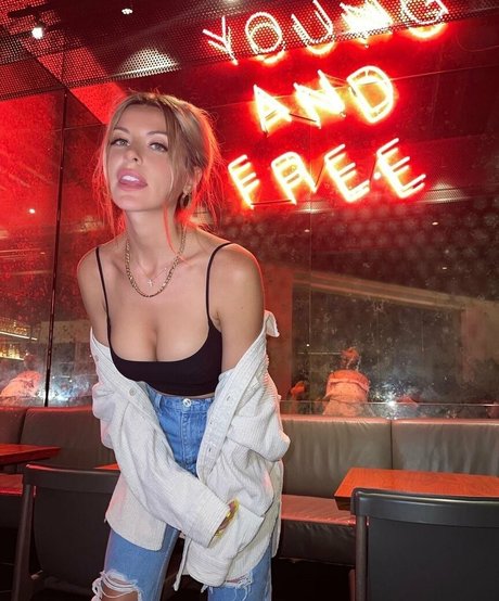 ashleyschultz pornstar hd photo