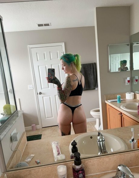 makeup artist onlyfans hot naked picture