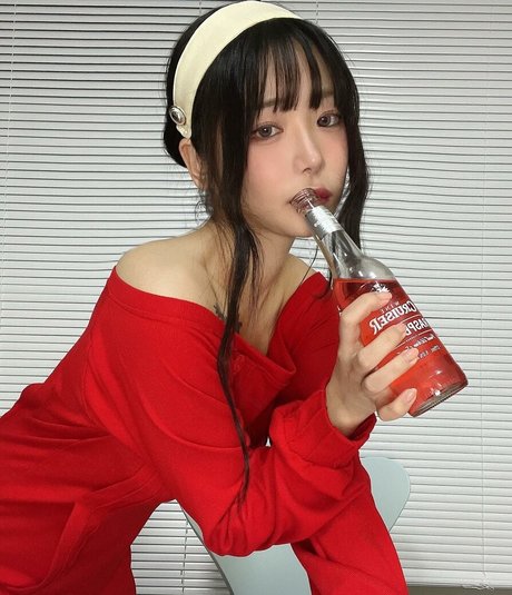 Wuyo99 star hot photos