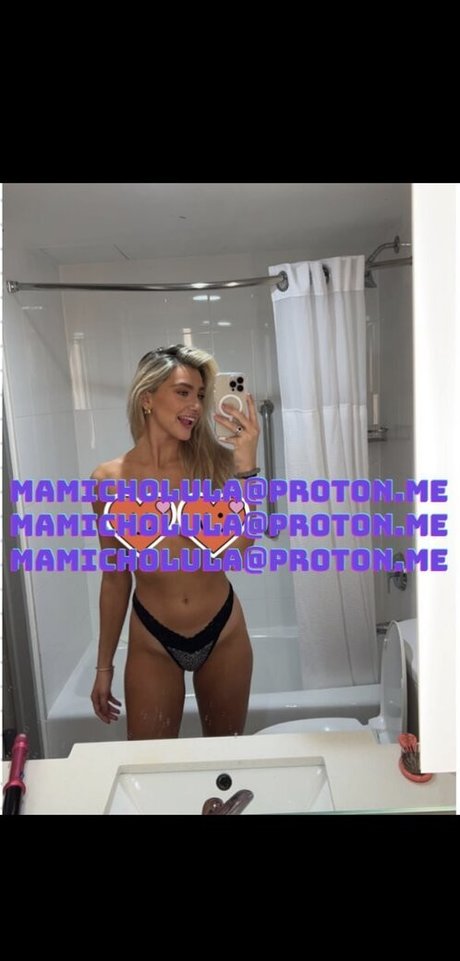 WomenBarstool star porn pic
