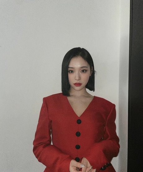 WomenK pop high quality actress photos