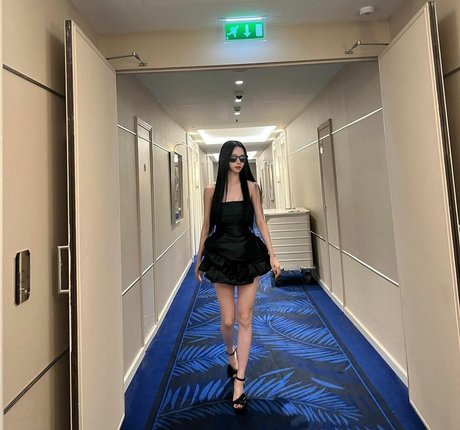 blonde secretary onlyfans free sex picture