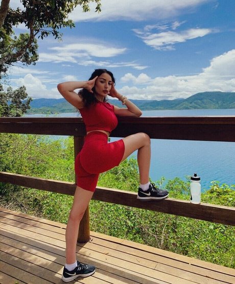 Sonia Ferraro best actress pics