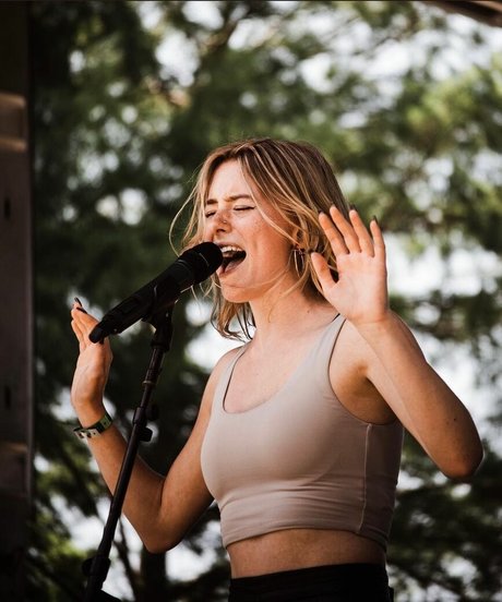 Audra Miller nude actress pic