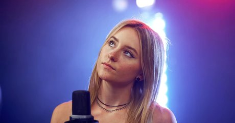 skinny brunette onlyfans erotic images