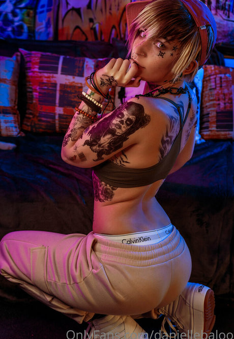 daniellebaloo erotic pornstar image