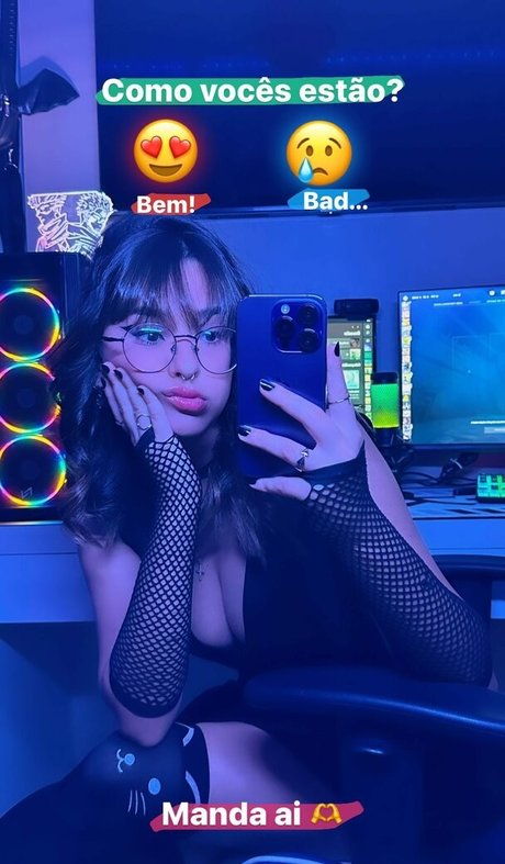 Bibi Vitona nude star pictures