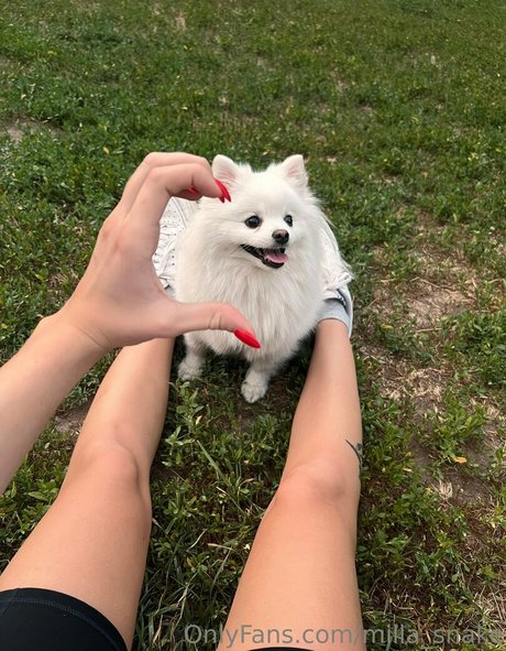 milla snake hot model images