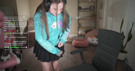 thick latina milf onlyfans pornographic picture