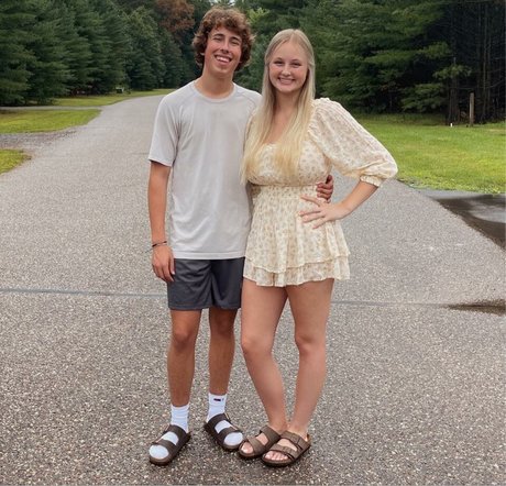 Anya Truax pornstar top picture