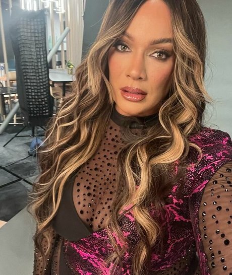 big tits college onlyfans pretty pics