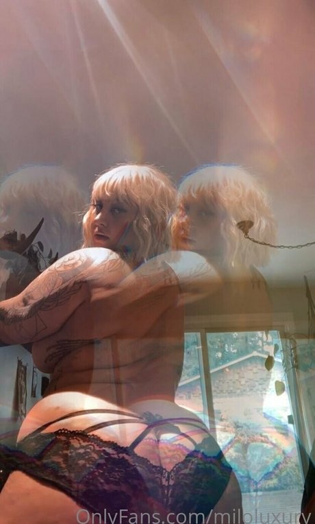 fingering pussy onlyfans art nude image