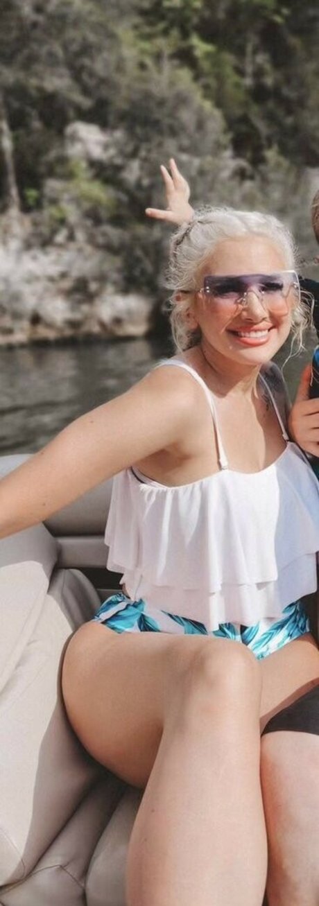 Addie Nicole Amick sex star photo