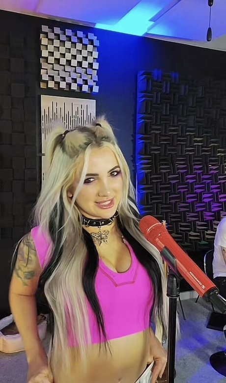 Addie Nicole Amick star nice picture