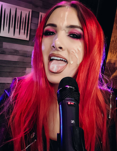 Addie Nicole Amick pornstar naked photos