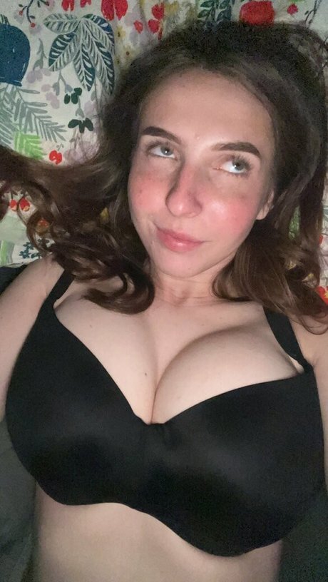 MeganBitchell naked pornstar archive