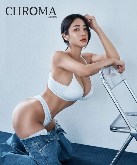 Tashay0ung nude star pictures