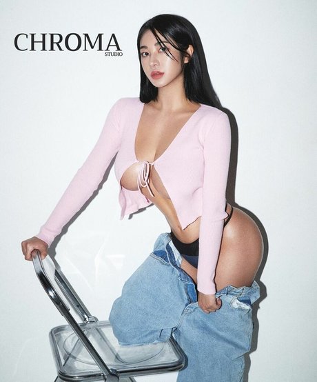 Tashay0ung erotic star picture