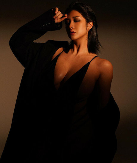 Tashay0ung adult model galleries