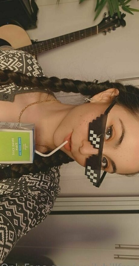 emilyhillfree model nice photos