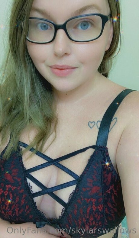 skylarswallows top model pics