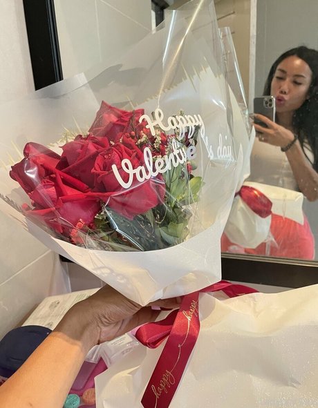 teacher milf onlyfans nude images